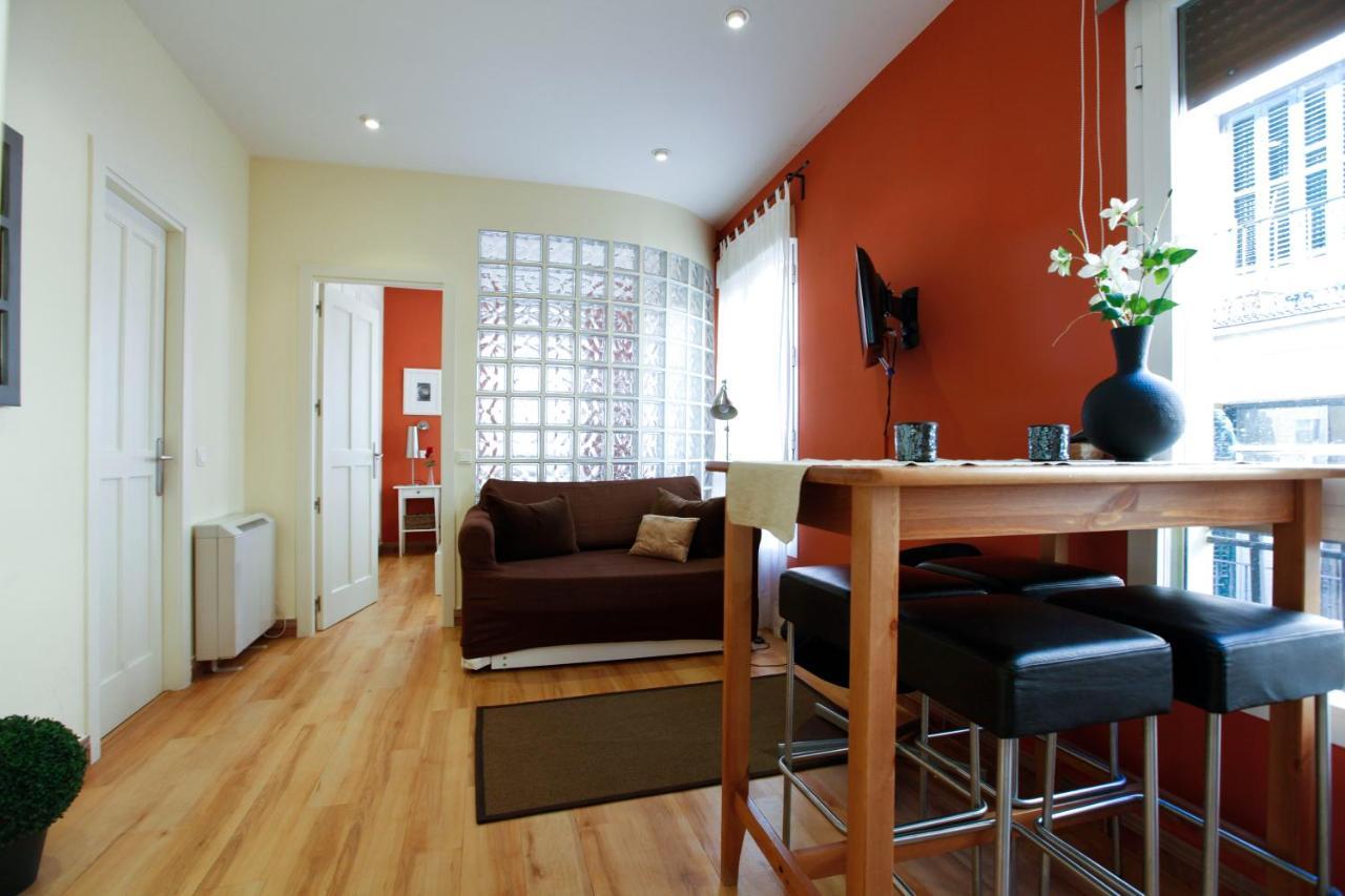 Apartamento Tirso De Molina Madrid Oda fotoğraf